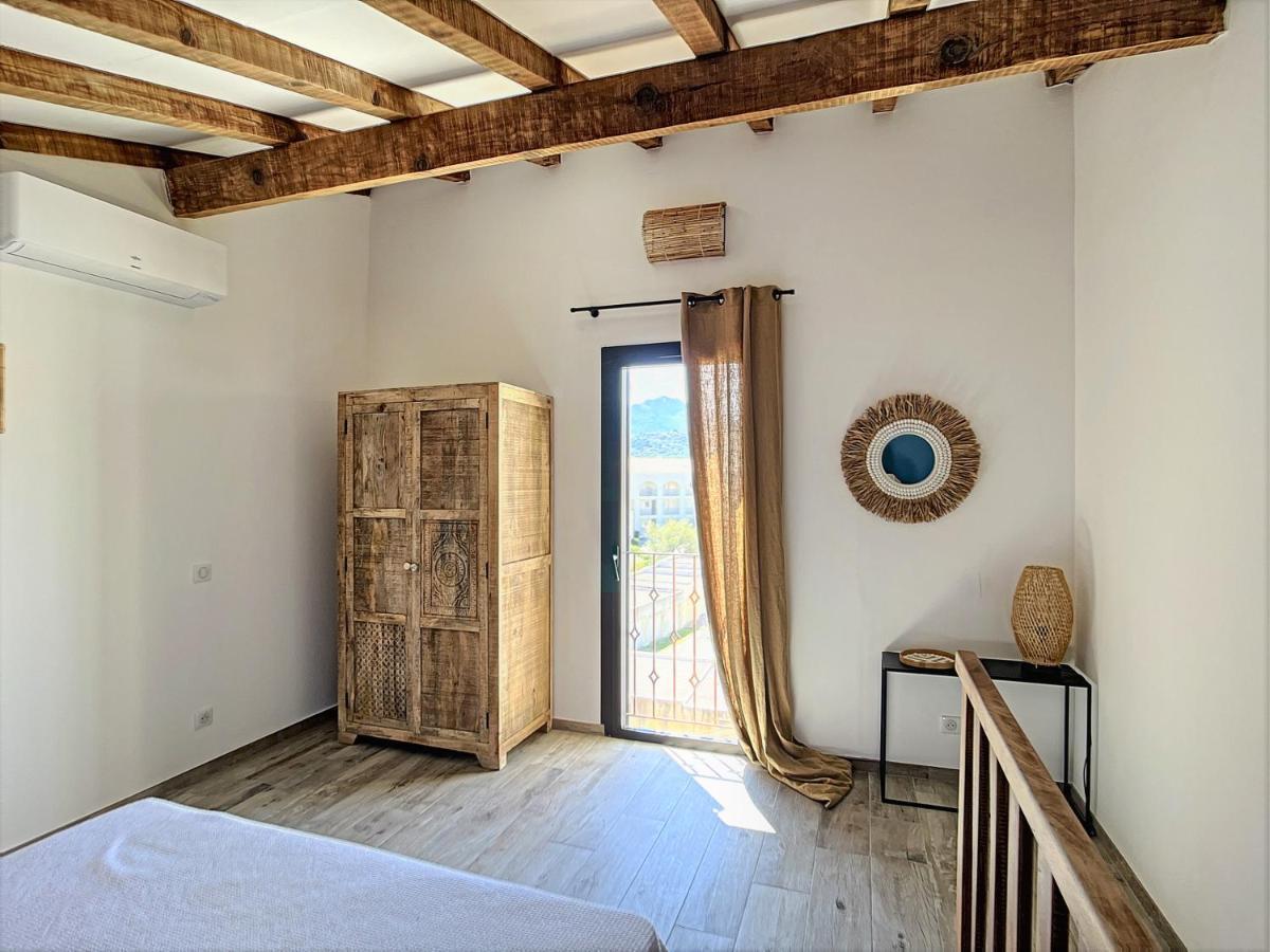 LʼÎle-Rousse Tres Beau Duplex Vue Panoramique Mer, Proche Plage מראה חיצוני תמונה